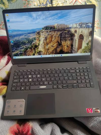 DELL Ryzen 5=Core i7 10th GEN 3GB GRAPHIC 8GB RAM 256GB NVMe 15.6"LED