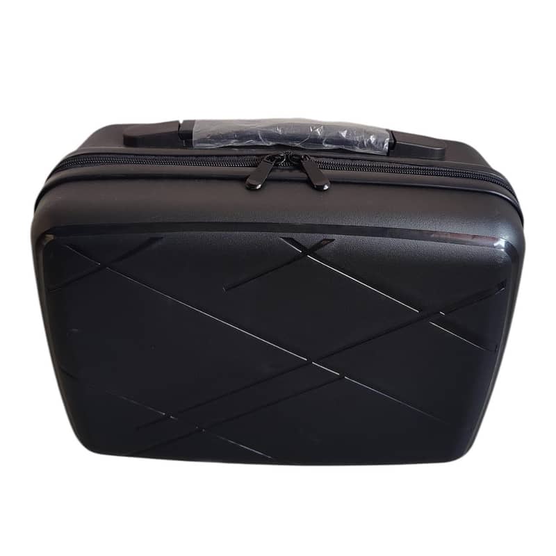 Makeup box unbroken 1