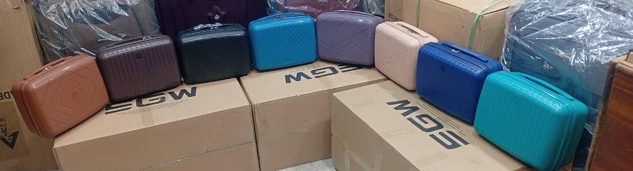 Makeup box unbroken 4