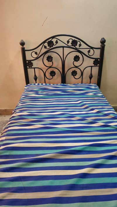 Single Bed Rod Iron Frame with Diamond Foam Mattress – Good Condition