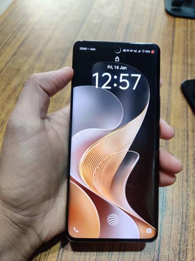 Mint condition Vivo V40e 5G PTA Approved 256GB with 8+8RAM