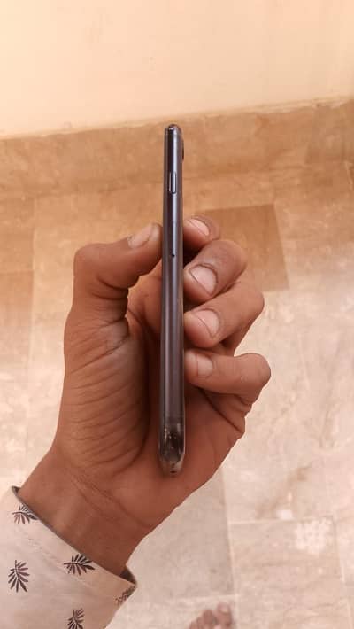 iPhone SE 2020 64 gb no 03302082659