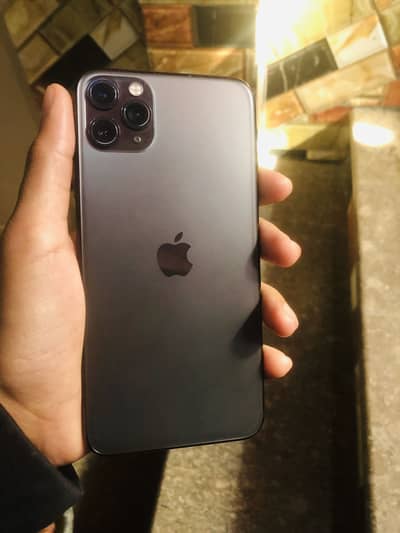 iPhone 11 Pro Max 256gb Excellent Condition
