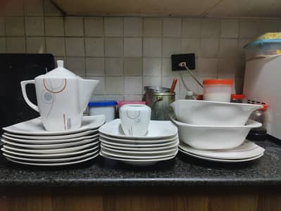 Dinner set for sale!