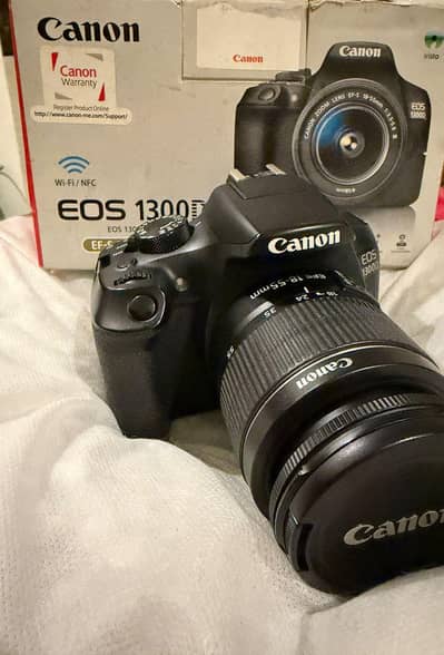DSLR Canon EOS 1300D