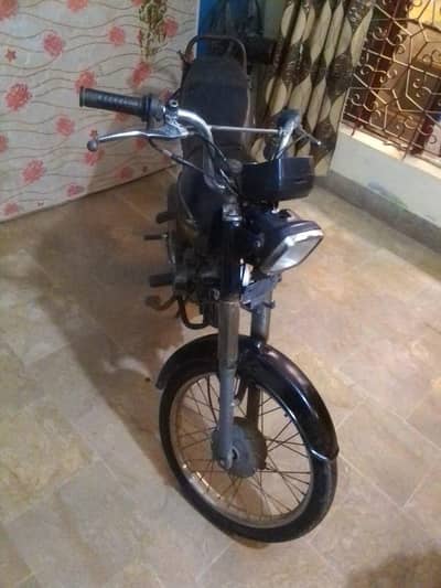 Honda 2010 Karachi num