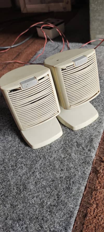 2 pair speakers only for output