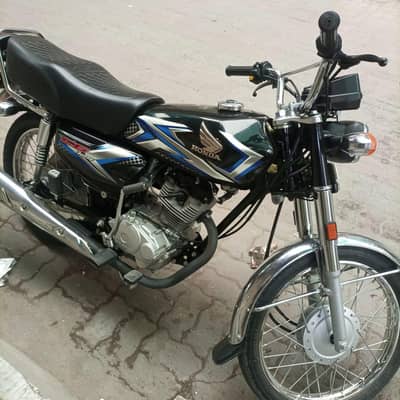 Honda 125 pakka 25 model