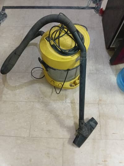 Karcher vaccume cleaner 1800w Dry only