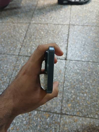 I phone 13 pro non pta jv 4 months sim time available