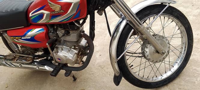 Honda cg125 2021/22 Sale in Jhelum All Punjab Number 160k