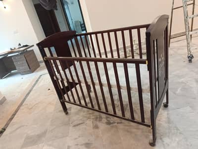 baby cot for sale