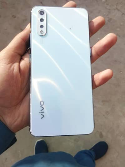 vivo S1