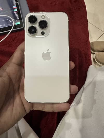 iPhone 13 Pro – Factory Unlocked (LLA Model)