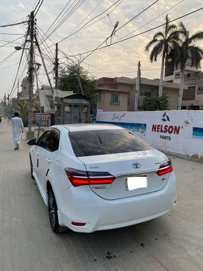 Corolla Altis 2020 white