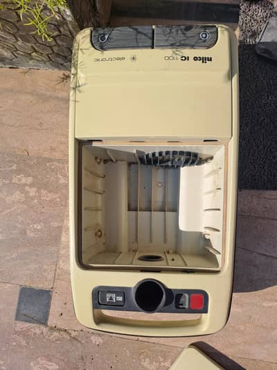 Vaccum Cleaner German With Multiple Functions