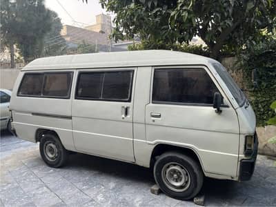 Mitsubishi Van