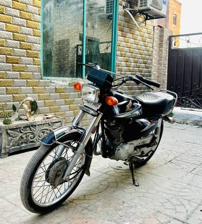 Honda 125 just like new