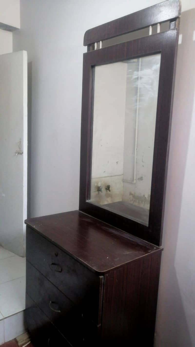 dark brown dressing table 0