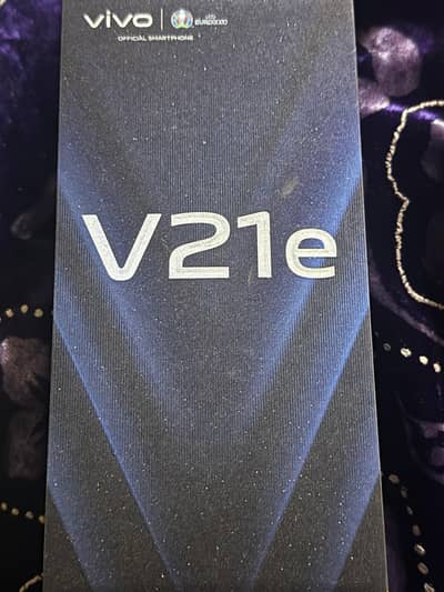 Vivo v21e for sale with box