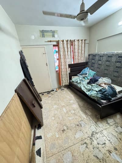 2 Single bed with mattress