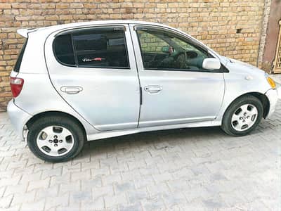vitz car