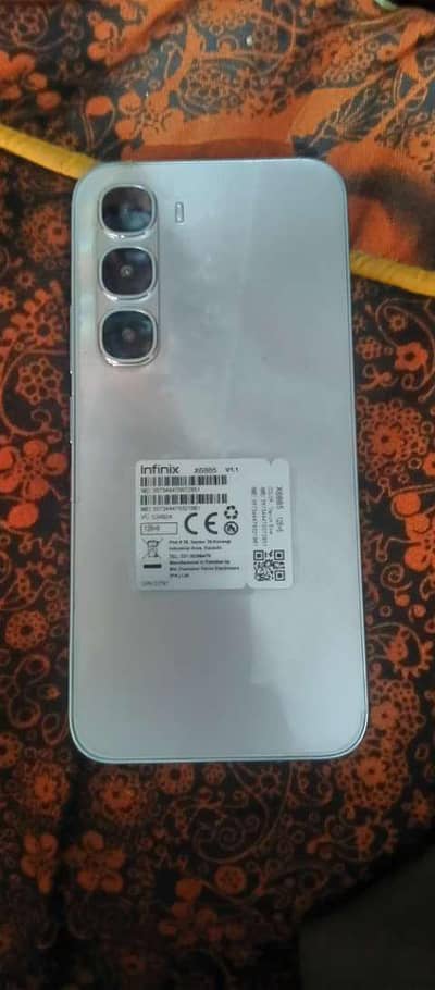 Infnix Hot 60 pro urgent sale 8/128