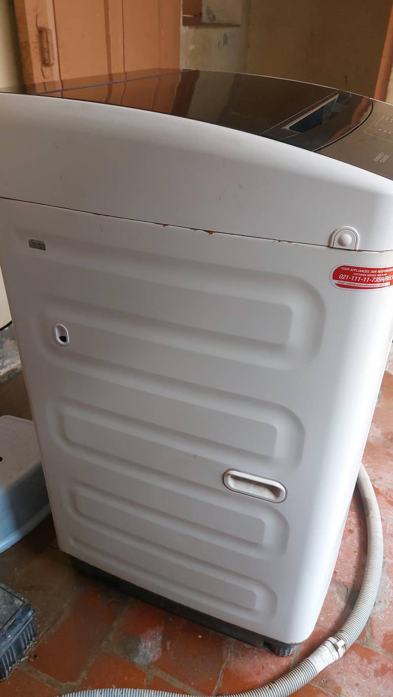 Dawlance Automatic Washing Machine 1