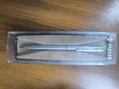 BREND NEW PARKER    PENSIL