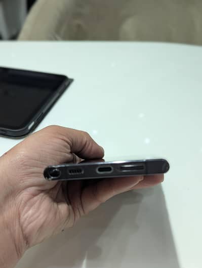 Samsung Galaxy s22 ultra. . . . . 03083822227