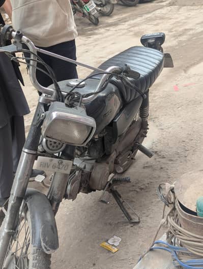 United 70 motorcycle