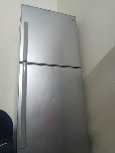 urgent sale fridge in very big size