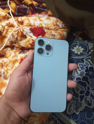 Selling Brand New I phone