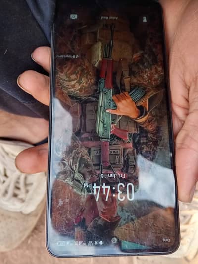 4+4 64 ha backcamera 50 mp best condtion Whatsapp no 03400339651