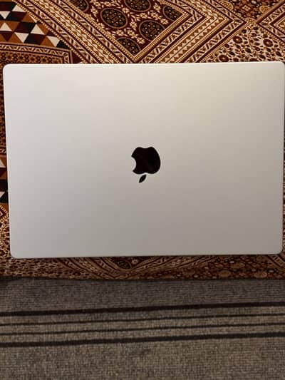 MacBook Pro M1 16”16/512 87%health