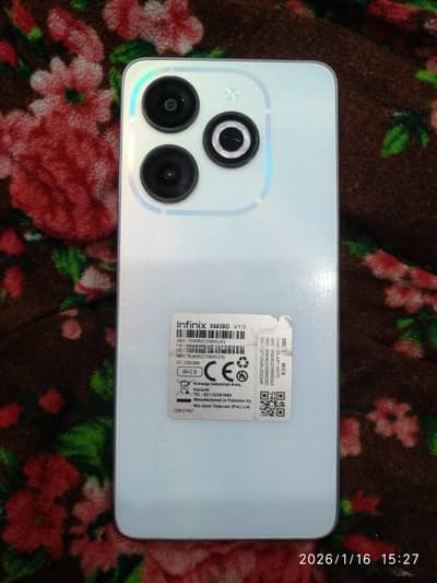 Infinix smart 8. . .  4/64