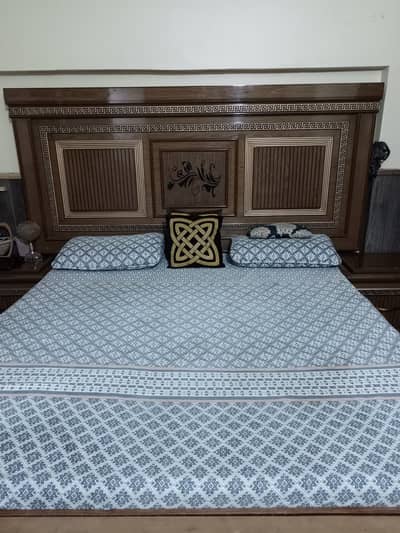 BED ROOM SET COMPLETE