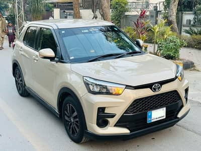 Toyota raiz XS 2021 model import 2025