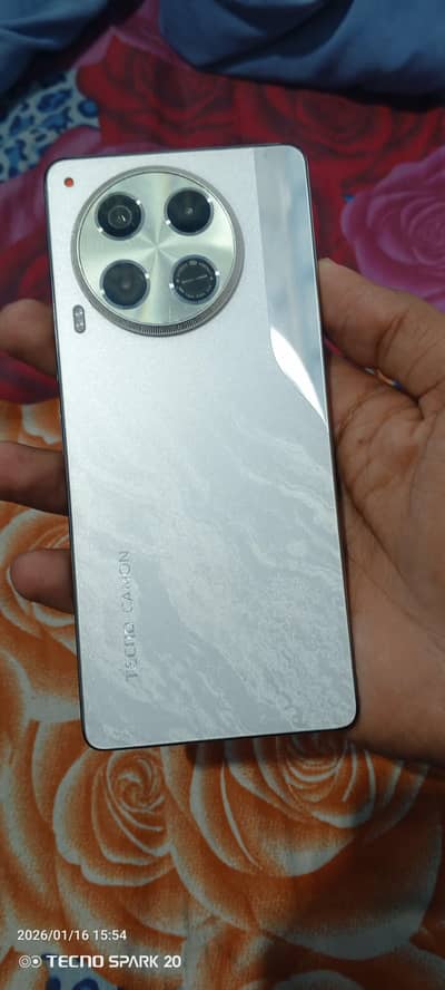 tecno camon 30