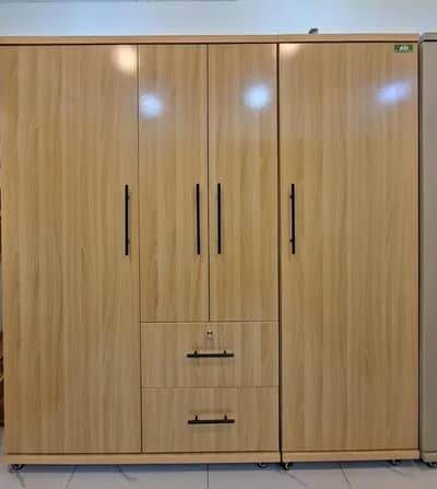 3 Door Alamari/ Wardrobe/ Cupboard/ Almari For sale