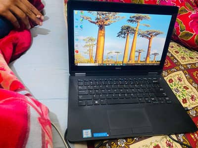 Dell Latitude 7270