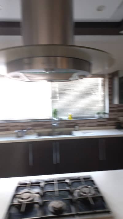 1 KANAL HOUSE AVAILABLE FOR SALE