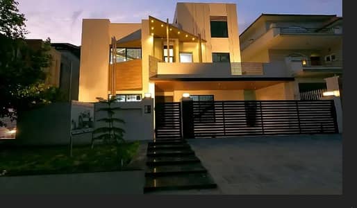 G-13 50X90 House available for sale