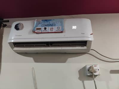 Dawlance Inverter Heat and Cool 1 ton for sale