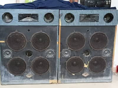Heavy sound speaker, pakistan ulter with amplifier