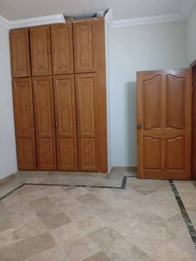 Beautiful Upper Portion Available For Rent In G11