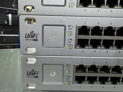 UniFi 24volt-500Watt Switch 48Ports 2x10G like Brand New Condition