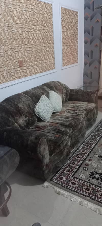 6 seater sofa set for sale, location Lahore price 25k fix