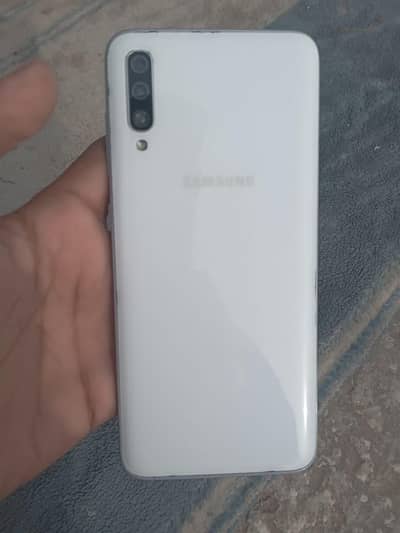 Samsung A70