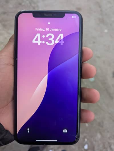 iphone 11 pro max 64 gb good condition urgent sale